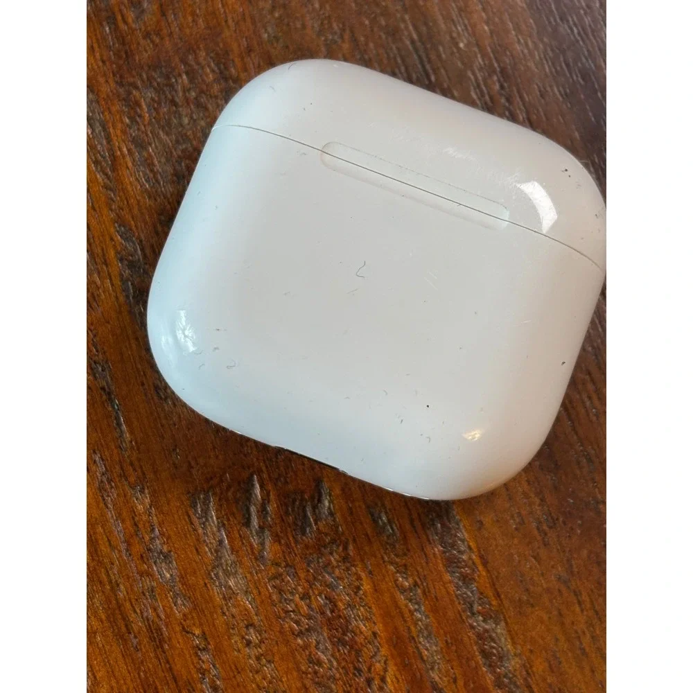 Apple AirPods 3rd Generation MagSafe Charging Case White Replacement Case